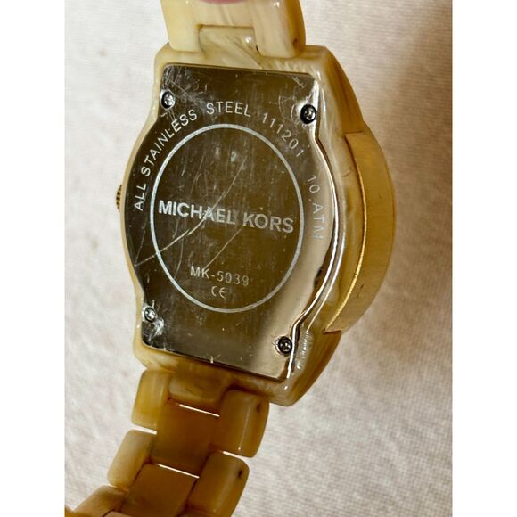 Michael Kors Ritz Quartz MK-5039 Resin Day Date women's watch - Picture 7 of 7